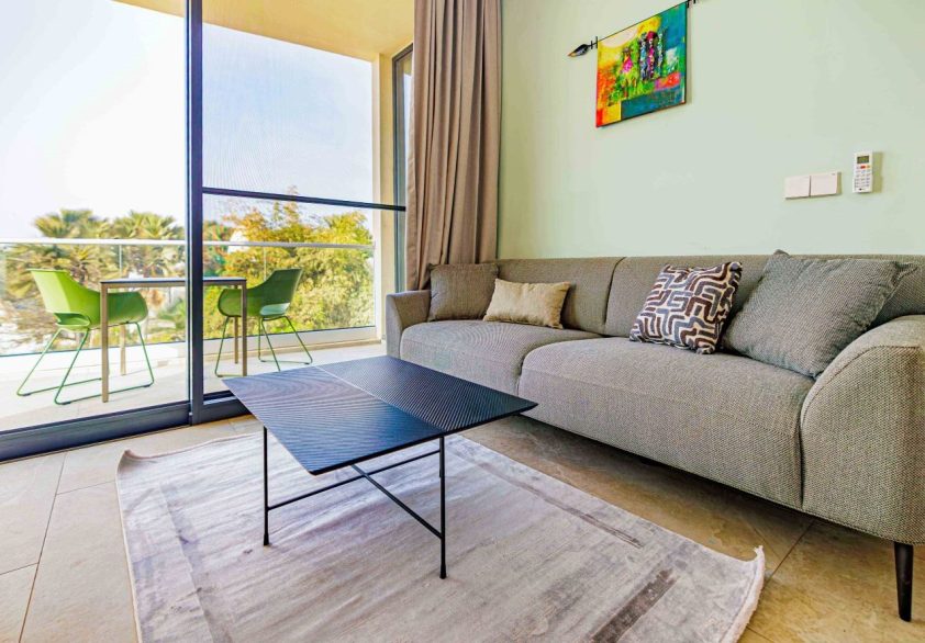 A10 Room InUs -The Edge - Minimalist living space The Edge - Spacious one bedroom apartment A10