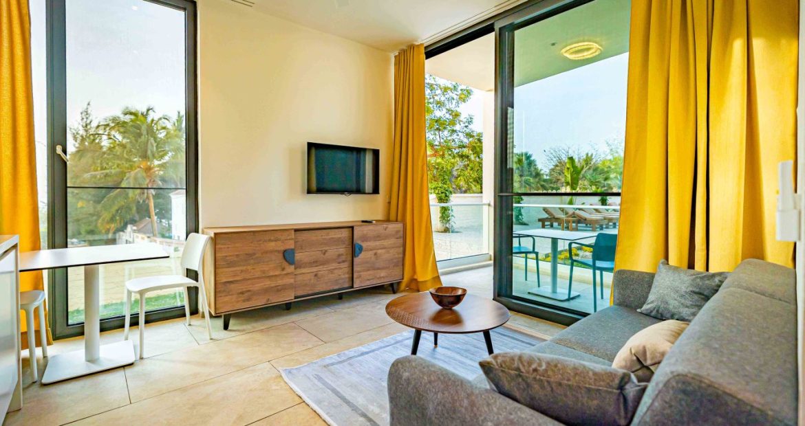 A2 Room InUs -The Edge - Living Space The Edge - Minimalist One Bedroom Apartment